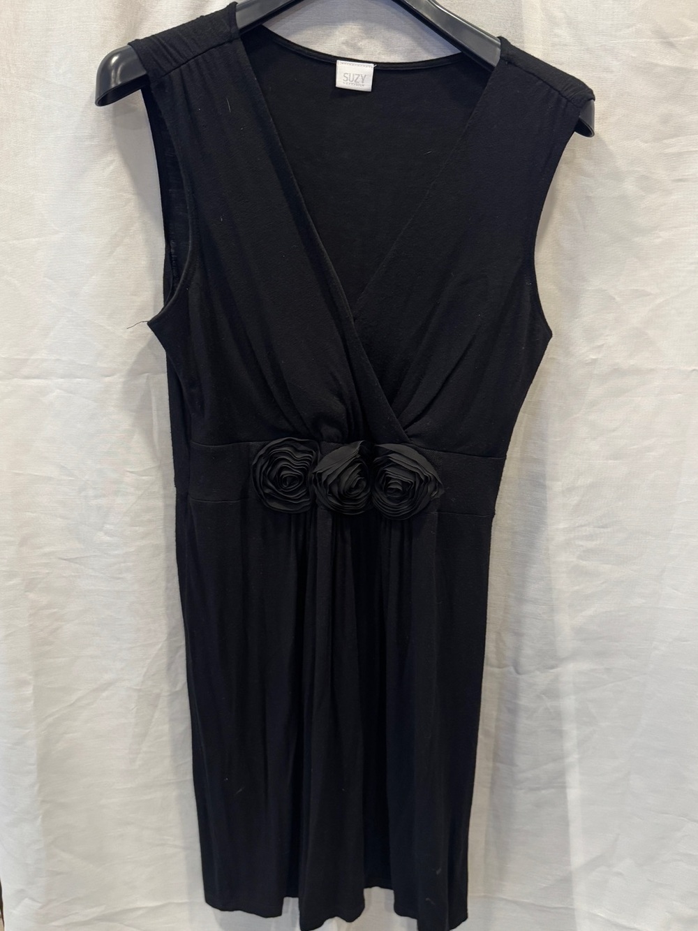 Black Sleeveless comfy Dress with Rose Detail